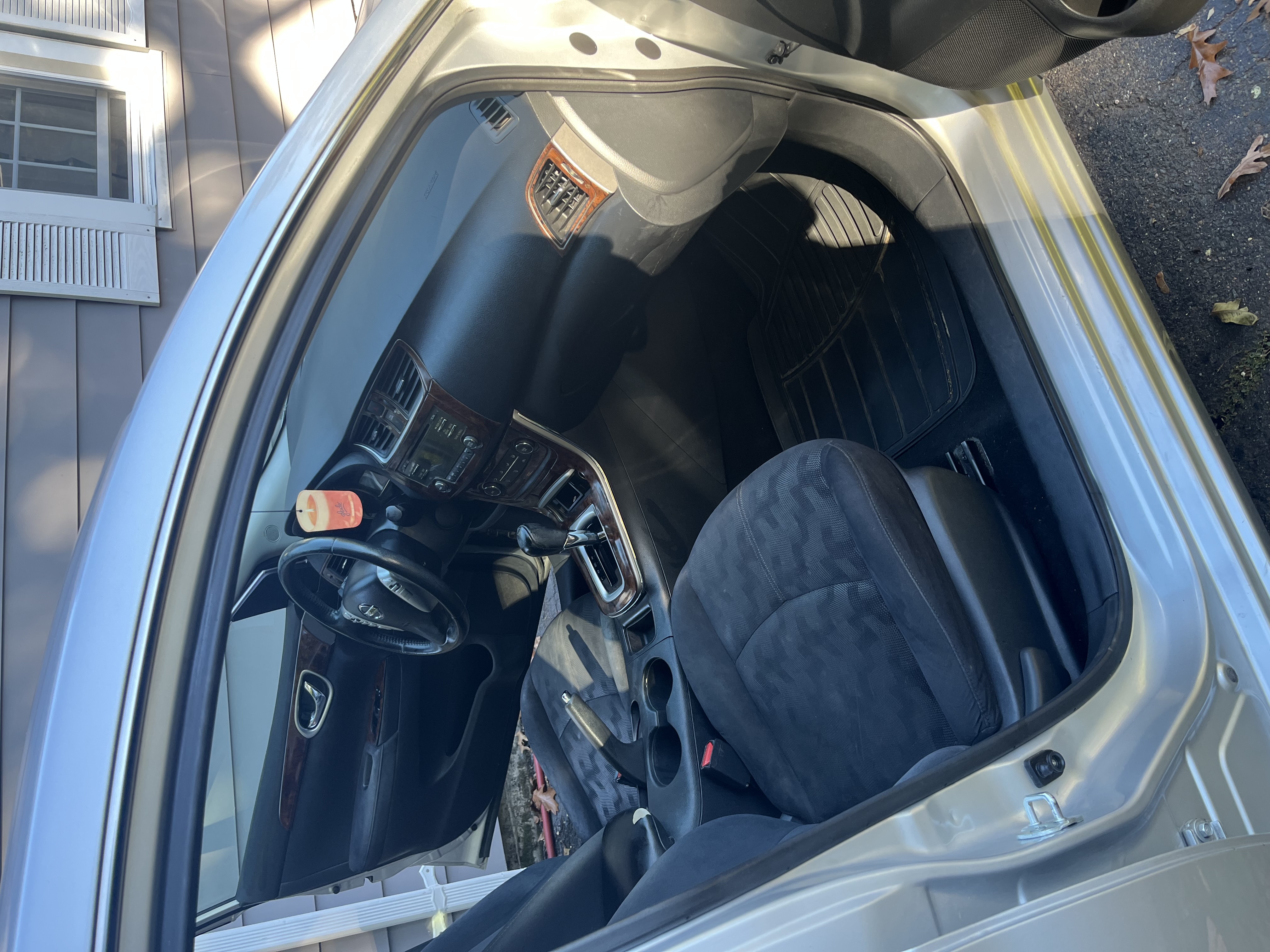 Used 2013 Nissan Sentra SV w/ Driver Pkg FWD image 11