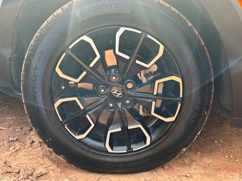 Used 2023 Hyundai Santa Cruz SEL Premium image 24