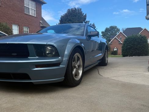 Used 2006 Ford Mustang GT Premium image 1