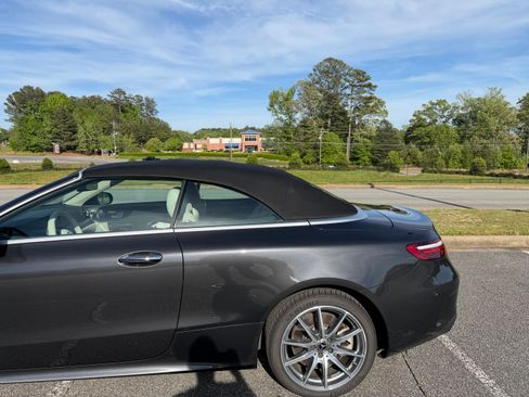 Used 2021 Mercedes-Benz E 450 4MATIC Cabriolet image 8