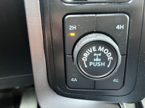 Used 2023 Ford F150 Platinum w/ Equipment Group 701A High AWD/4WD image 15