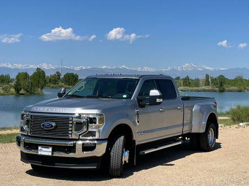 Used 2021 Ford F350 Lariat w/ Lariat Ultimate Package AWD/4WD image 1