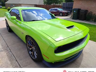 Used 2015 Dodge Challenger SRT w/ Technology Group