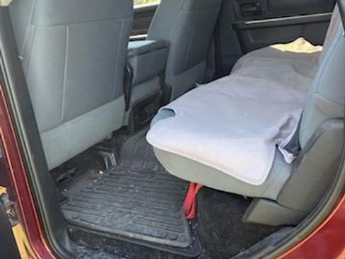 Used 2016 RAM 3500 Tradesman w/ Chrome Appearance Group image 11