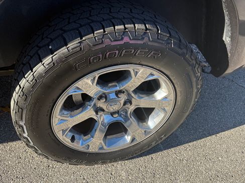 Used 2016 RAM 1500 Laramie w/ Convenience Group image 5