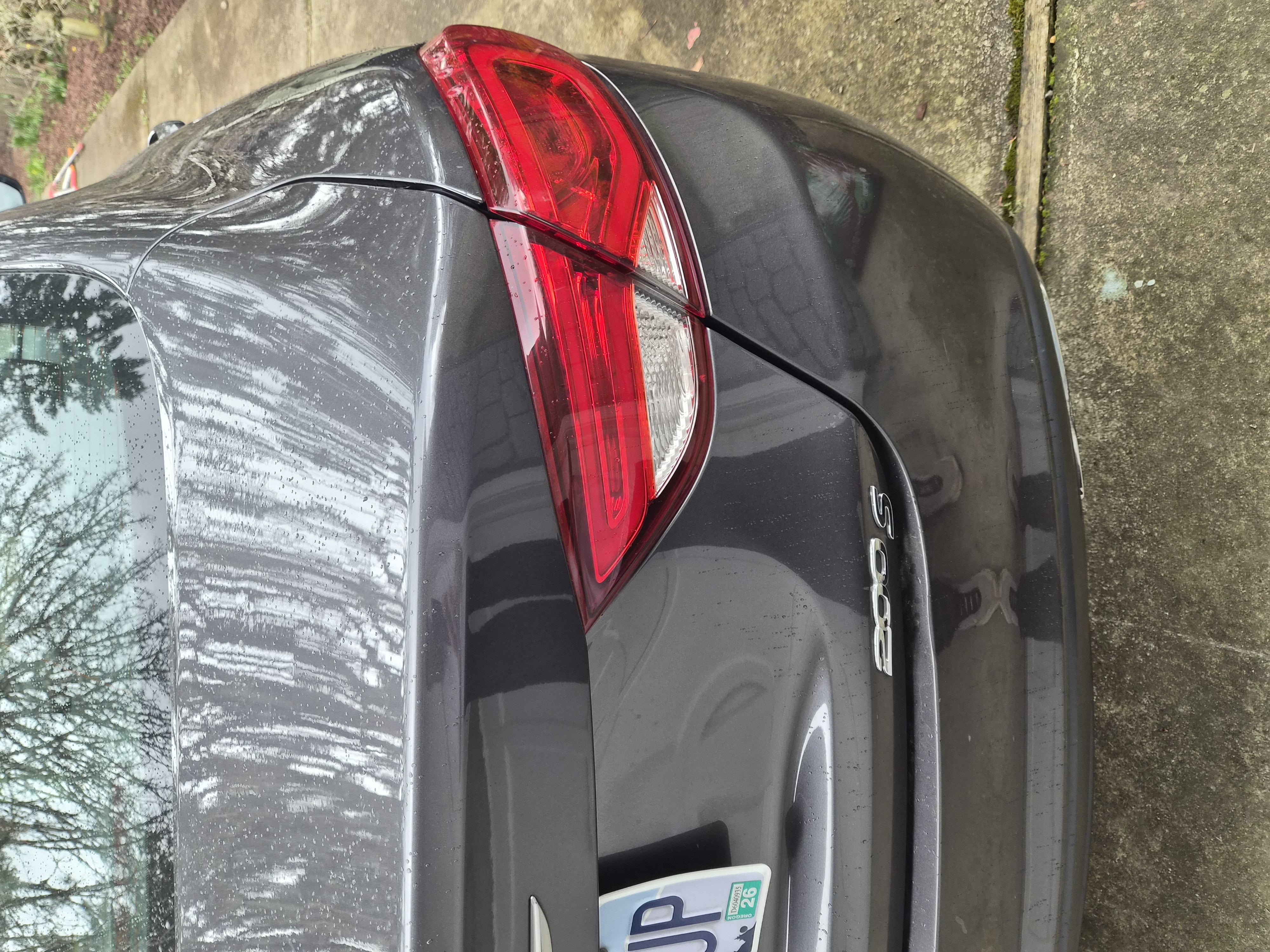 Used 2015 Chrysler 200 S FWD image 9