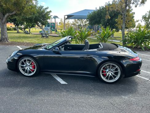 Used 2013 Porsche 911 Carrera 4S image 1