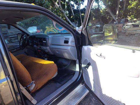 Used 2000 Ford F450 2WD Regular Cab Super Duty image 8