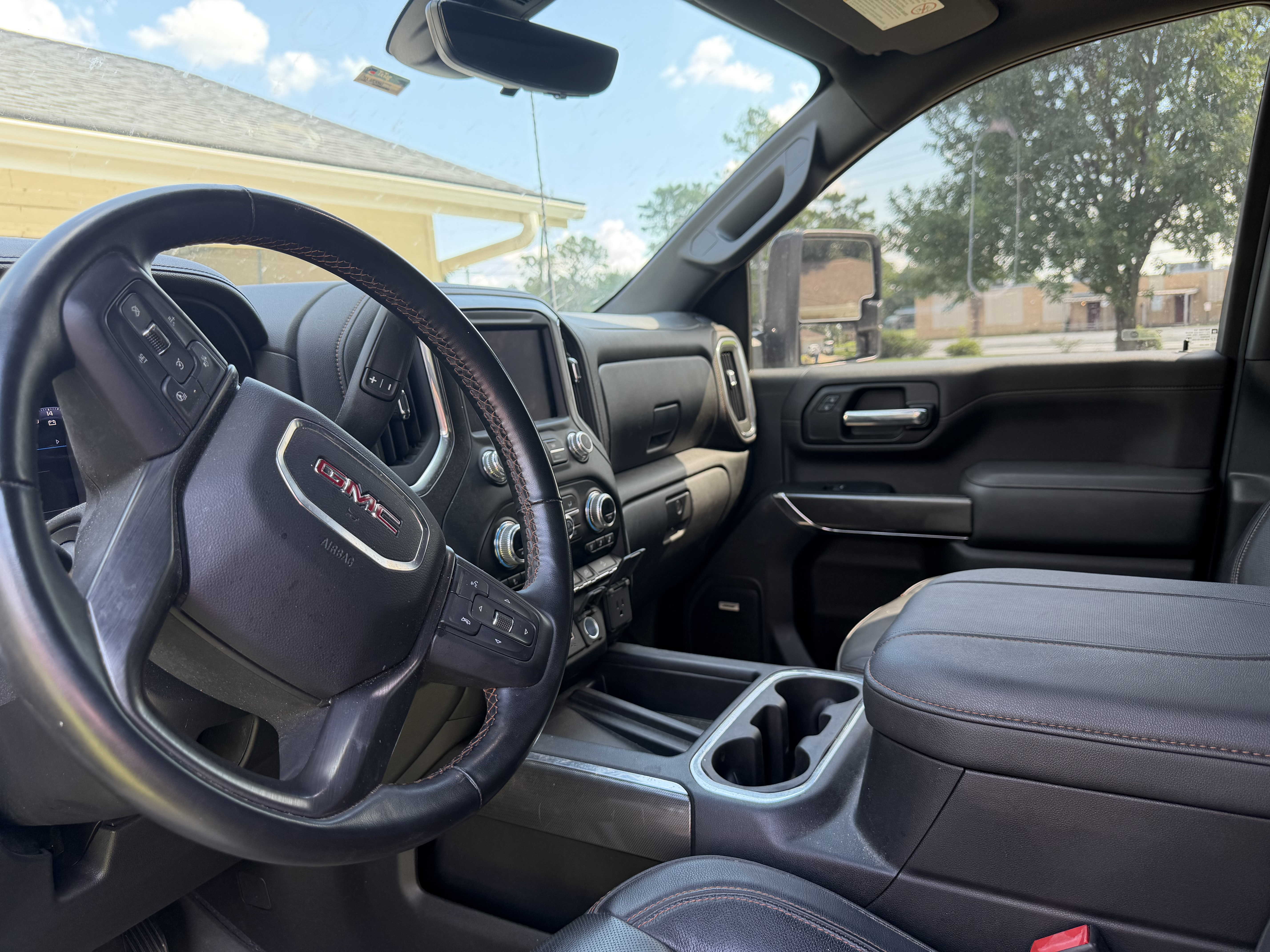 Used 2023 GMC Sierra 3500 AT4 w/ AT4 Premium Plus Package AWD/4WD image 12