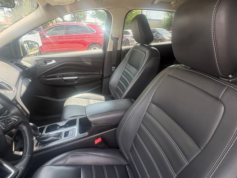 Used 2019 Ford Escape SEL FWD image 8