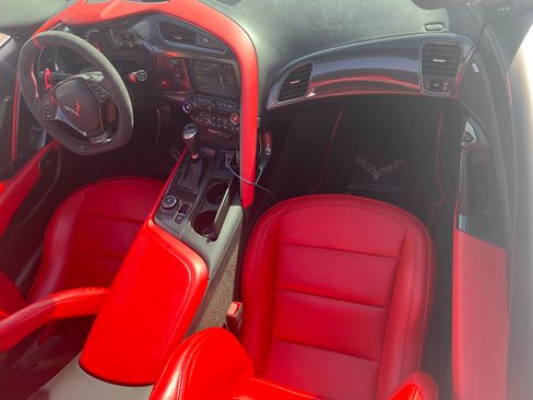 Used 2016 Chevrolet Corvette Z06 w/ Z07 Performance Package image 14