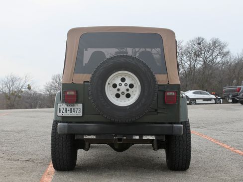 Used 1998 Jeep Wrangler Sahara image 15