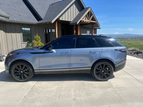 Used 2020 Land Rover Range Rover Velar R-Dynamic S AWD/4WD image 2