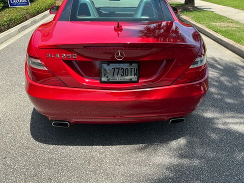 Used 2014 Mercedes-Benz SLK 250 image 4