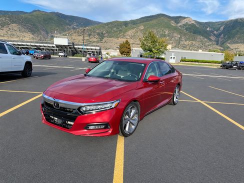 Used 2018 Honda Accord Touring image 1