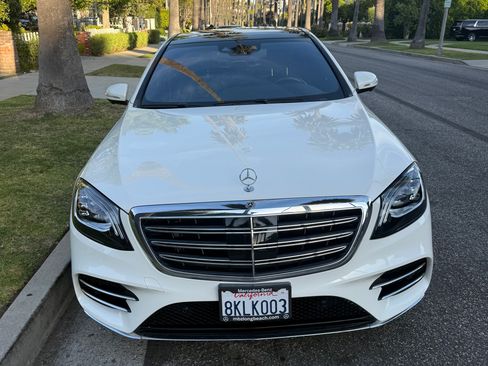 Used 2019 Mercedes-Benz S 560 Sedan image 2