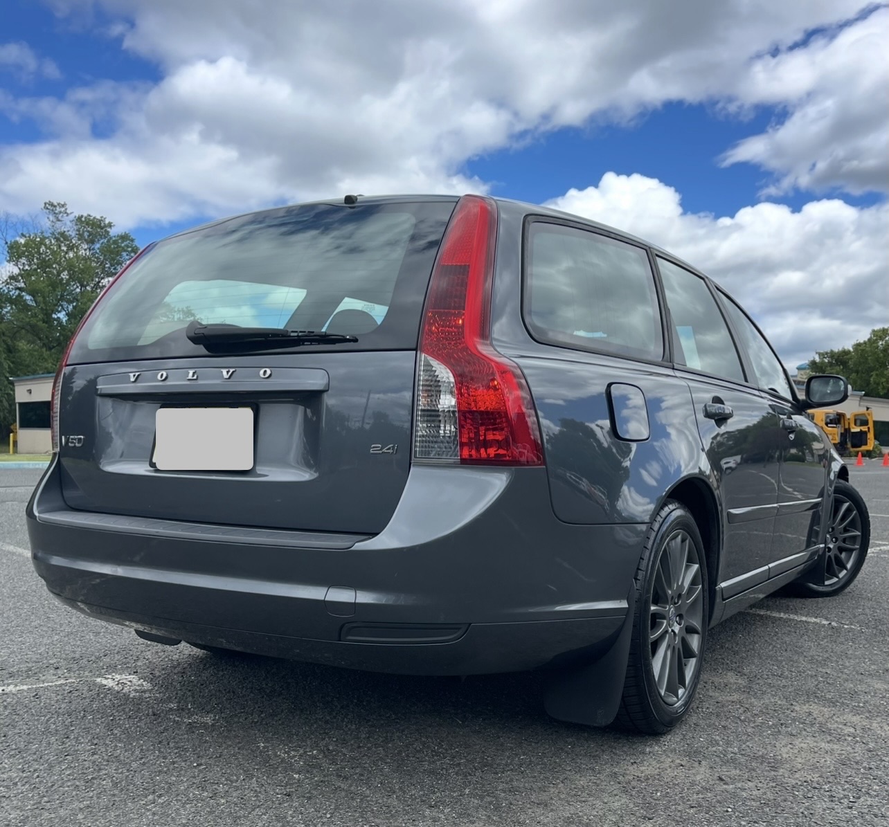 Used 2010 Volvo V50 2.4i FWD image 9