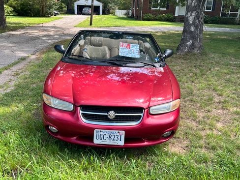 Used 1998 Chrysler Sebring JXI FWD image 1