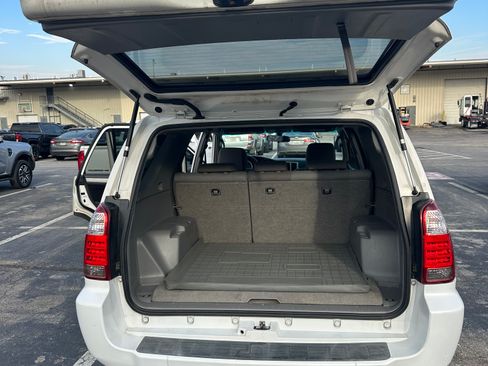 Used 2007 Toyota 4Runner Sport image 9