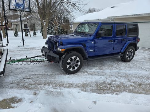 Used 2019 Jeep Wrangler Unlimited Sahara image 28