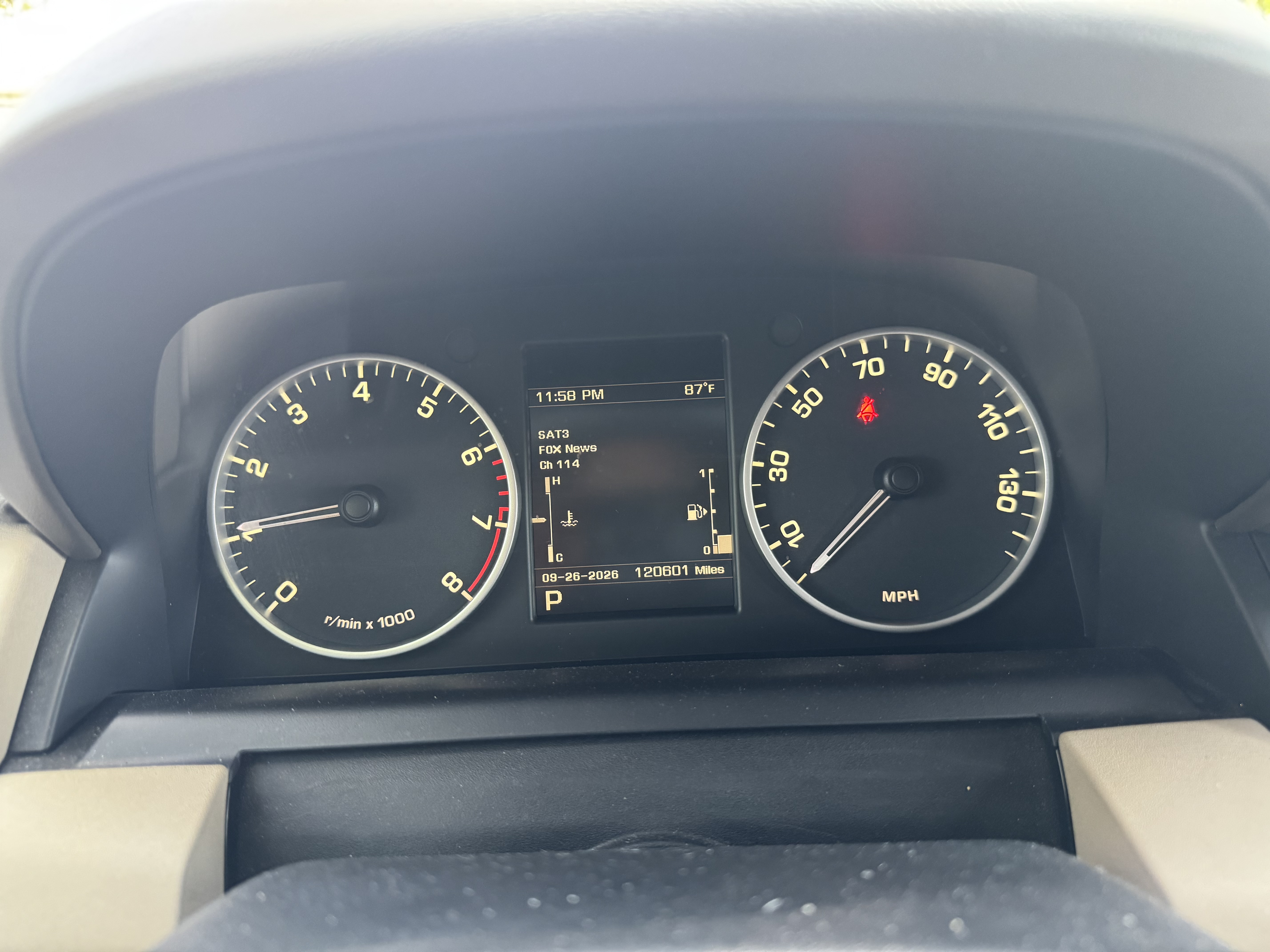 Used 2013 Land Rover LR4 HSE LUX AWD/4WD image 9