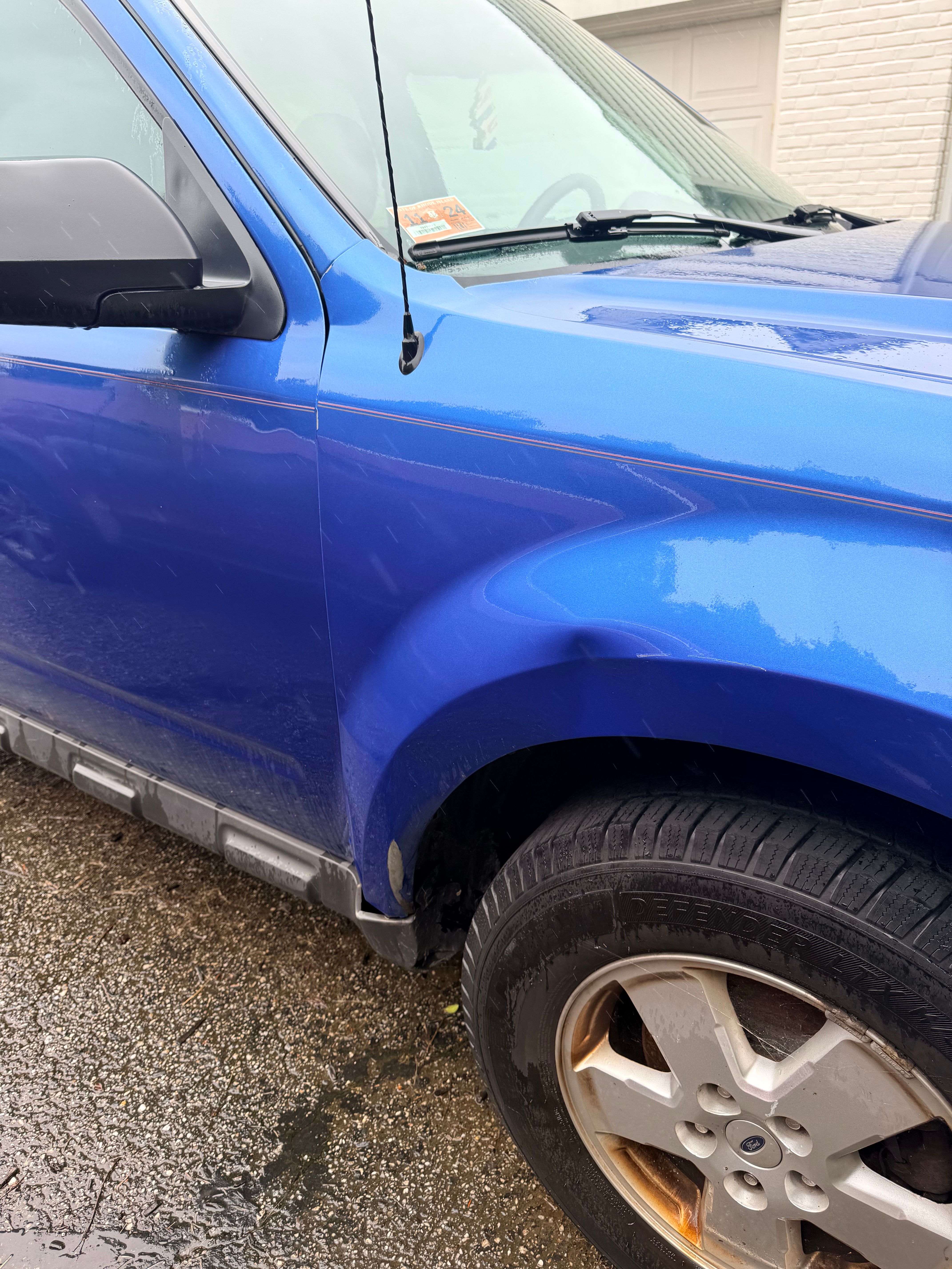 Used 2011 Ford Escape XLT FWD image 4