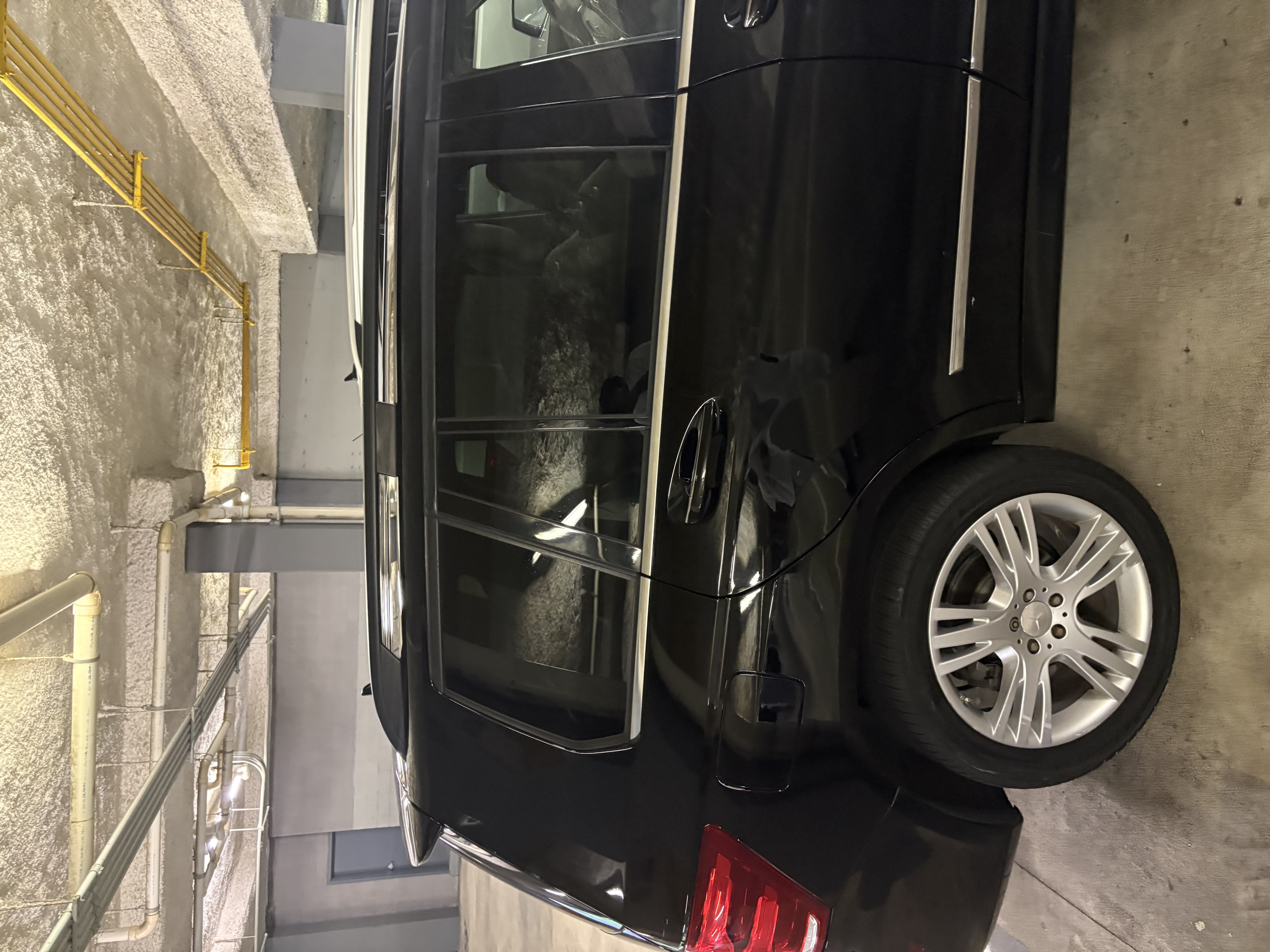 Used 2013 Mercedes-Benz GLK 350 2WD image 2