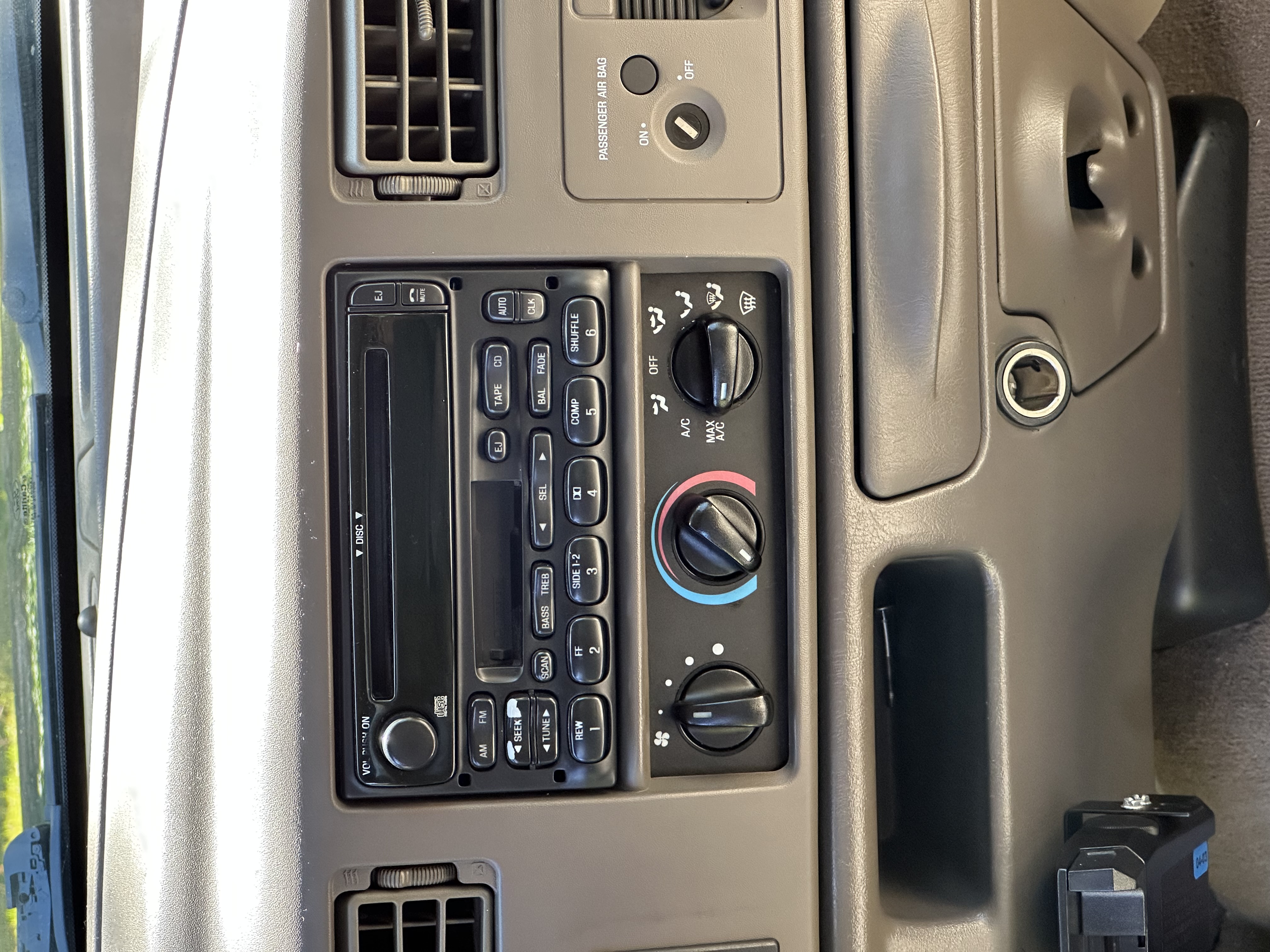 Used 2003 Ford F250 Lariat AWD/4WD image 11