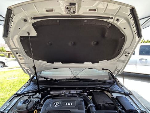 Used 2017 Volkswagen GTI S image 17