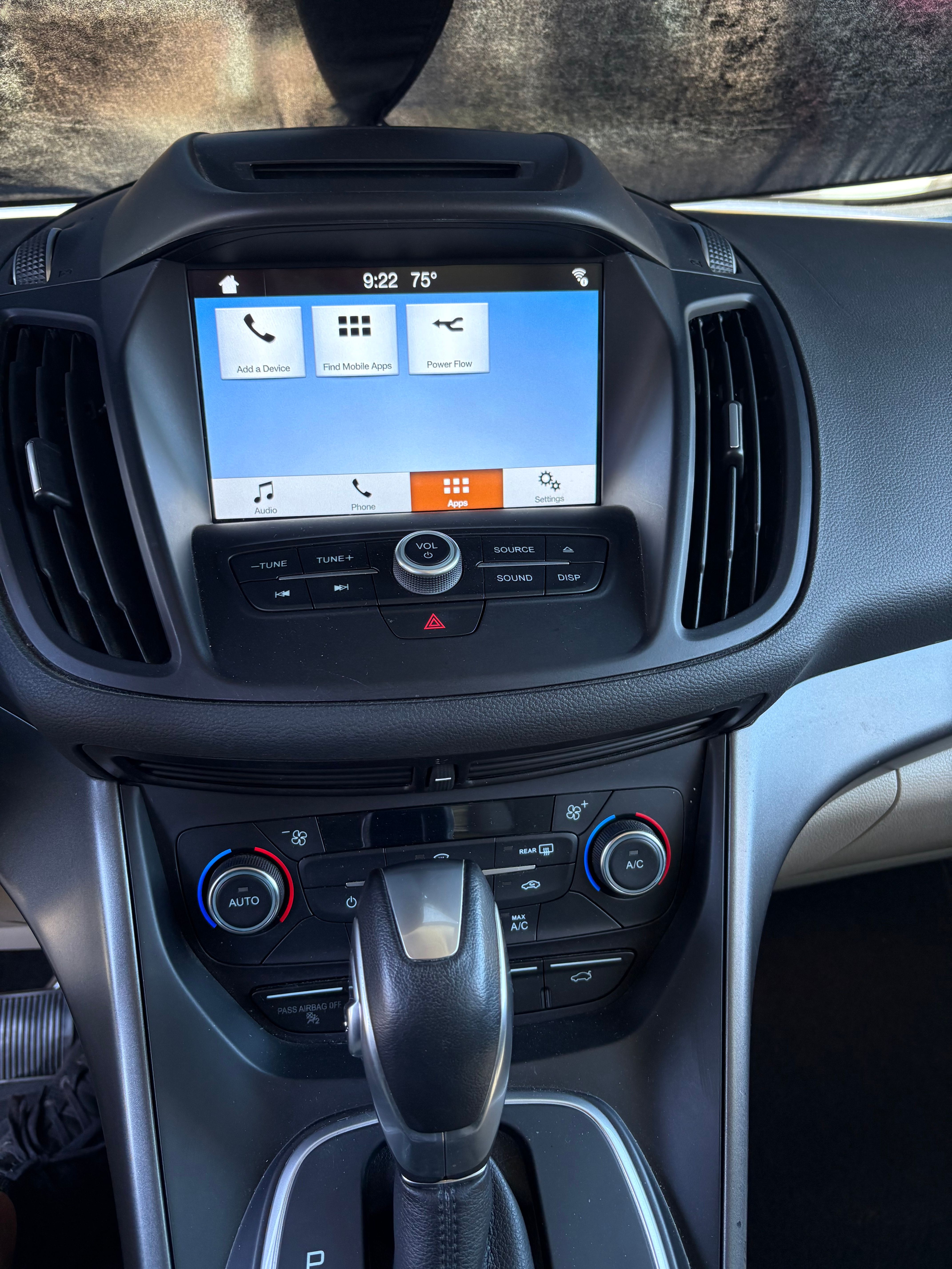 Used 2017 Ford C-MAX SE w/ Equipment Group 201A FWD image 6