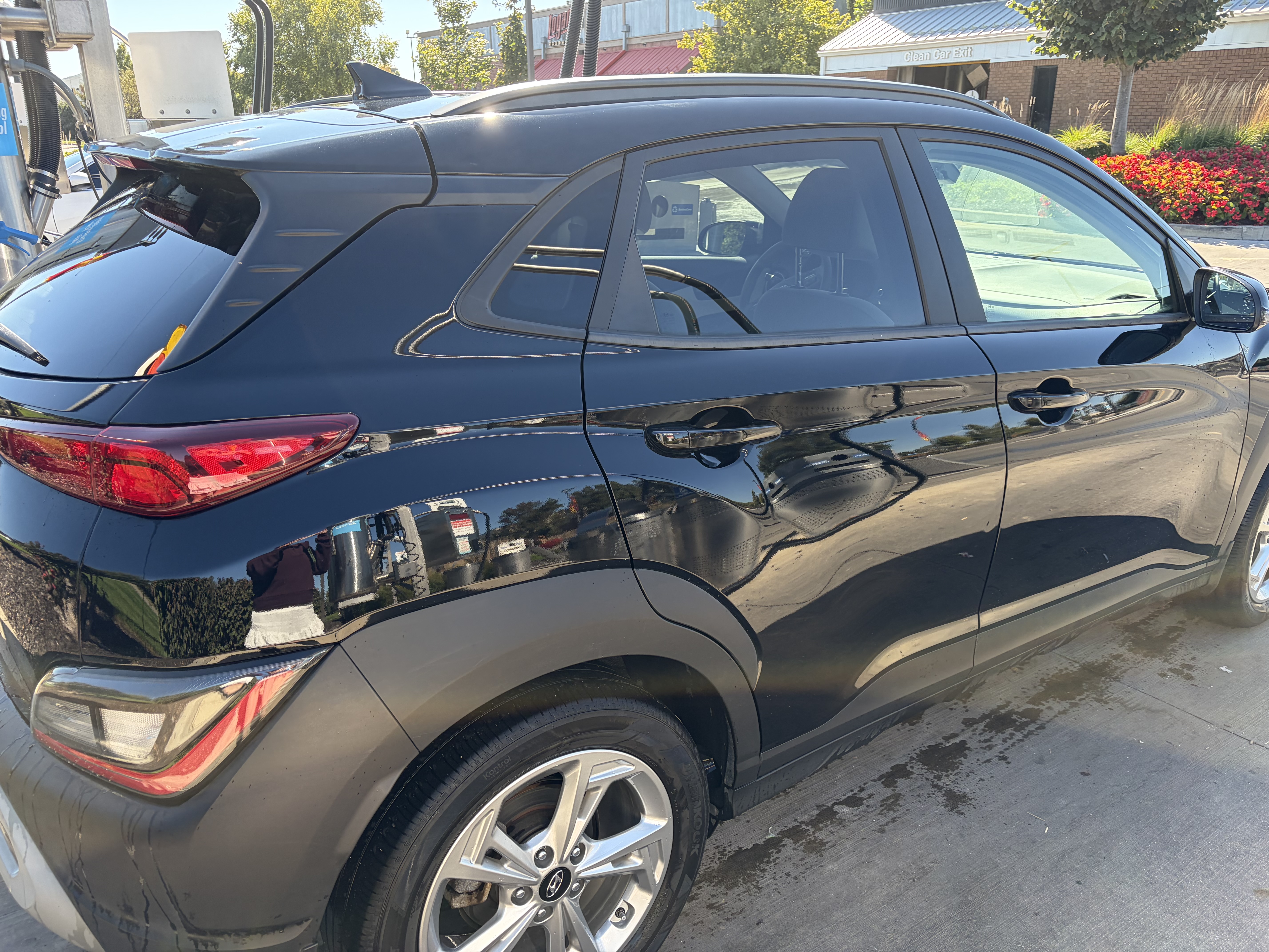 Used 2023 Hyundai Kona SEL w/ Cargo Package FWD image 13