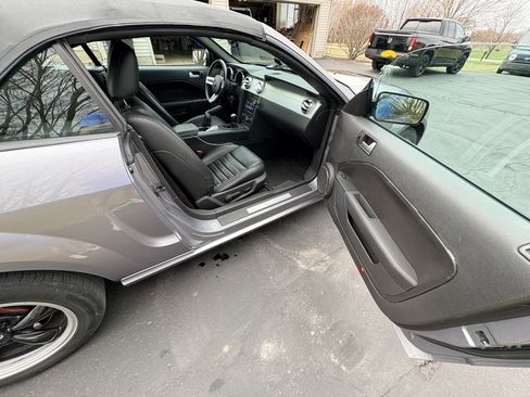 Used 2007 Ford Mustang GT Premium image 8