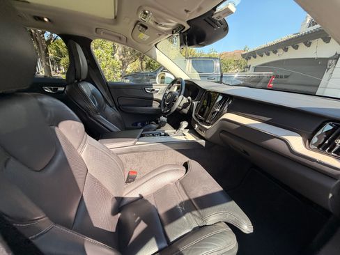 Used 2021 Volvo XC60 T5 Inscription w/ Advanced Package FWD image 10