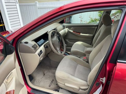 Used 2007 Toyota Corolla LE w/ Audio Value Pkg FWD image 5