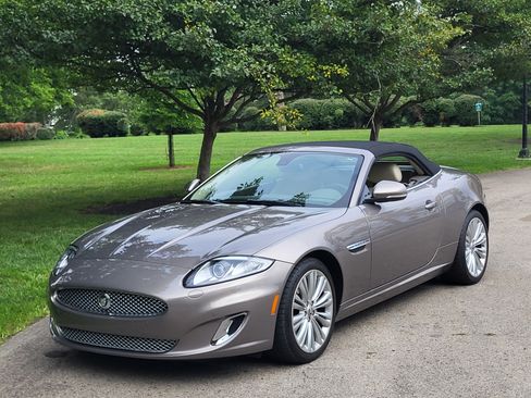 Used 2012 Jaguar XK Convertible image 15