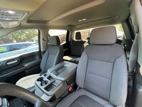 Used 2021 Chevrolet Silverado 1500 Custom Trail Boss w/ LPO, Dark Essentials Package AWD/4WD image 10