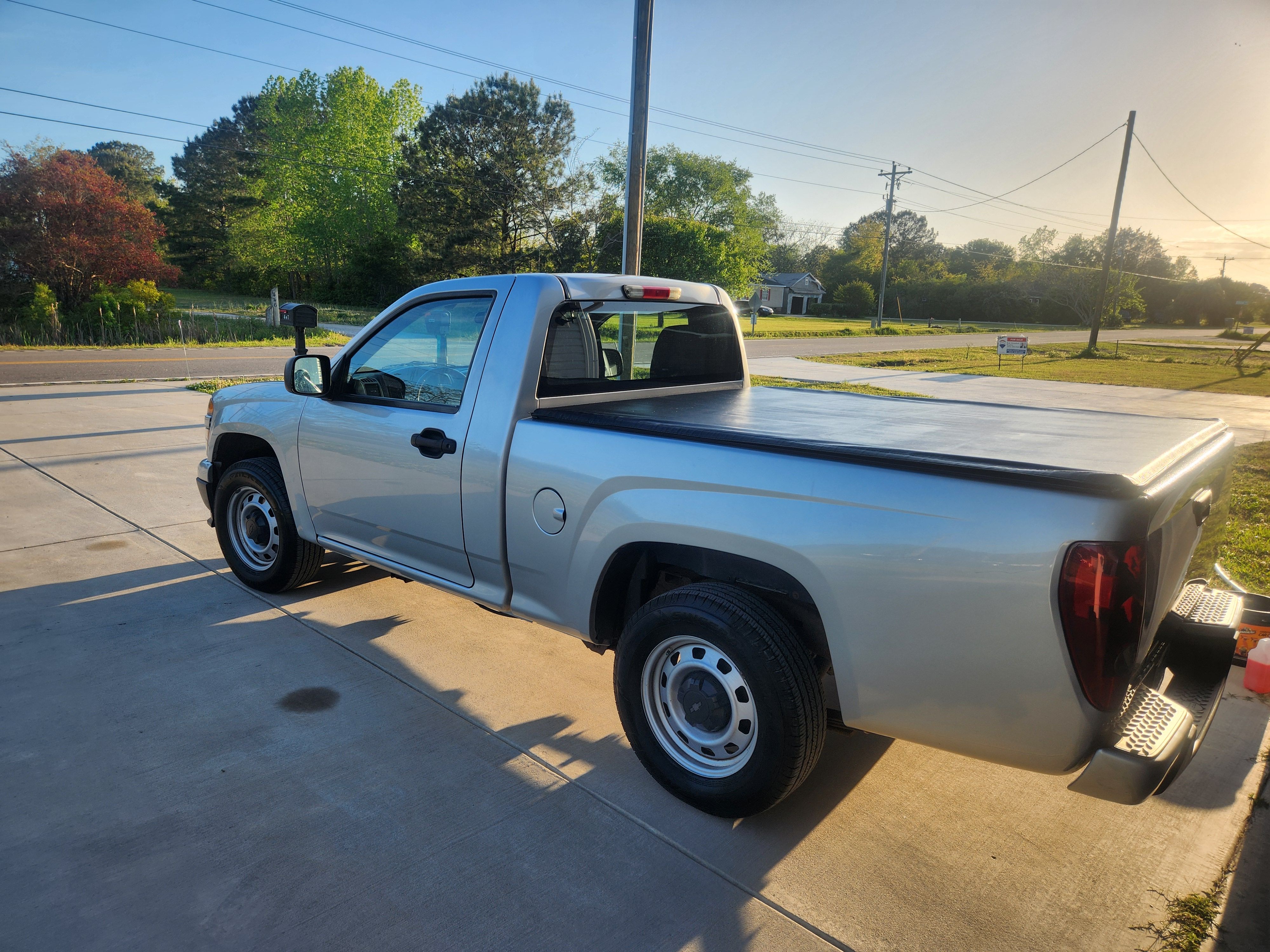 Used 2012 Chevrolet Colorado W/T RWD image 6