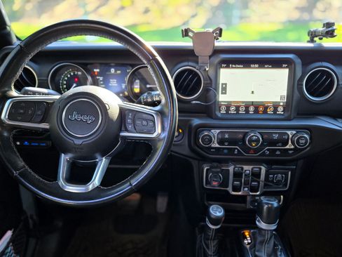 Used 2021 Jeep Wrangler Unlimited Sahara w/ Safety Group image 10