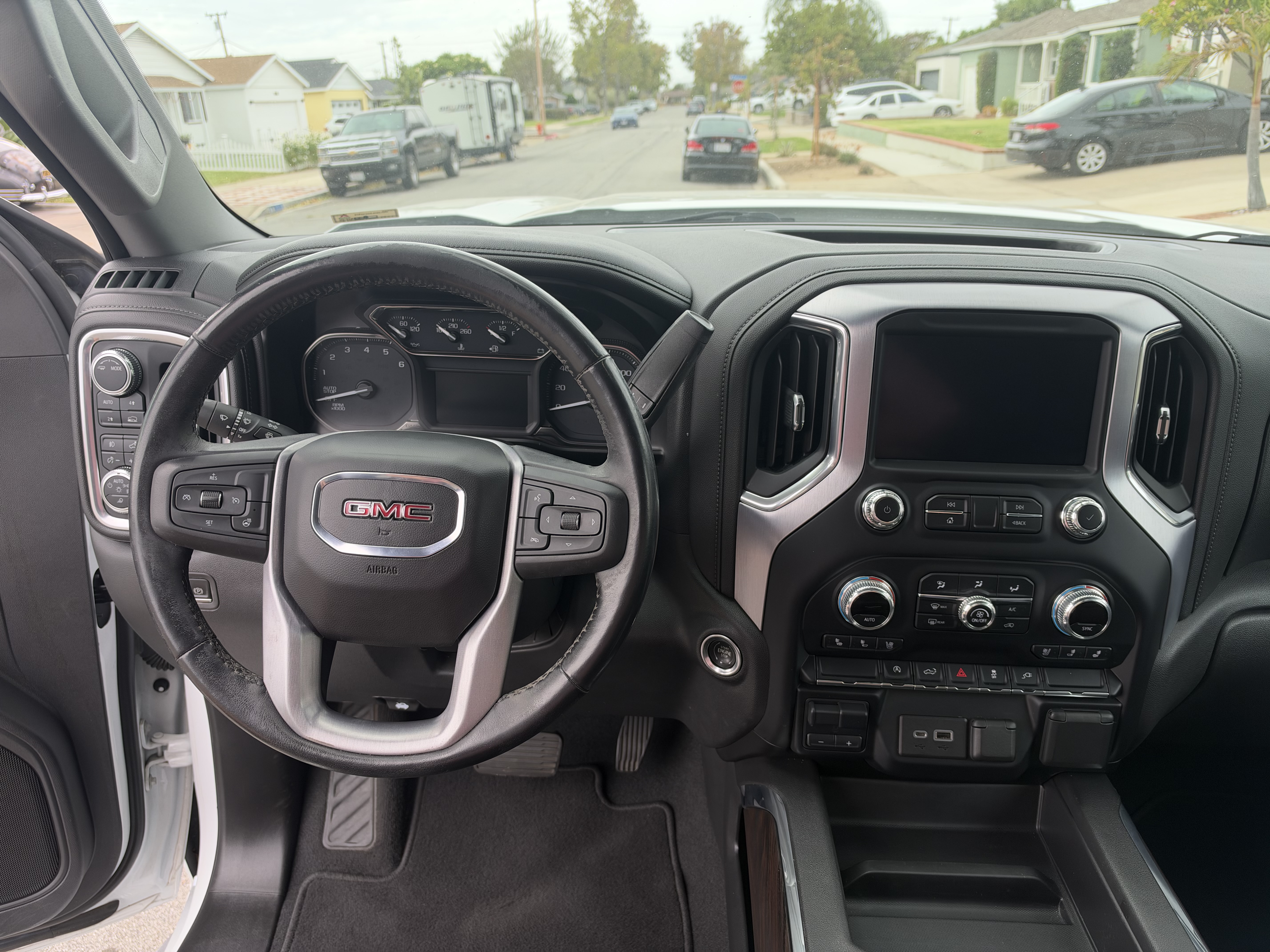 Used 2021 GMC Sierra 1500 SLT w/ SLT Premium Package AWD/4WD image 13