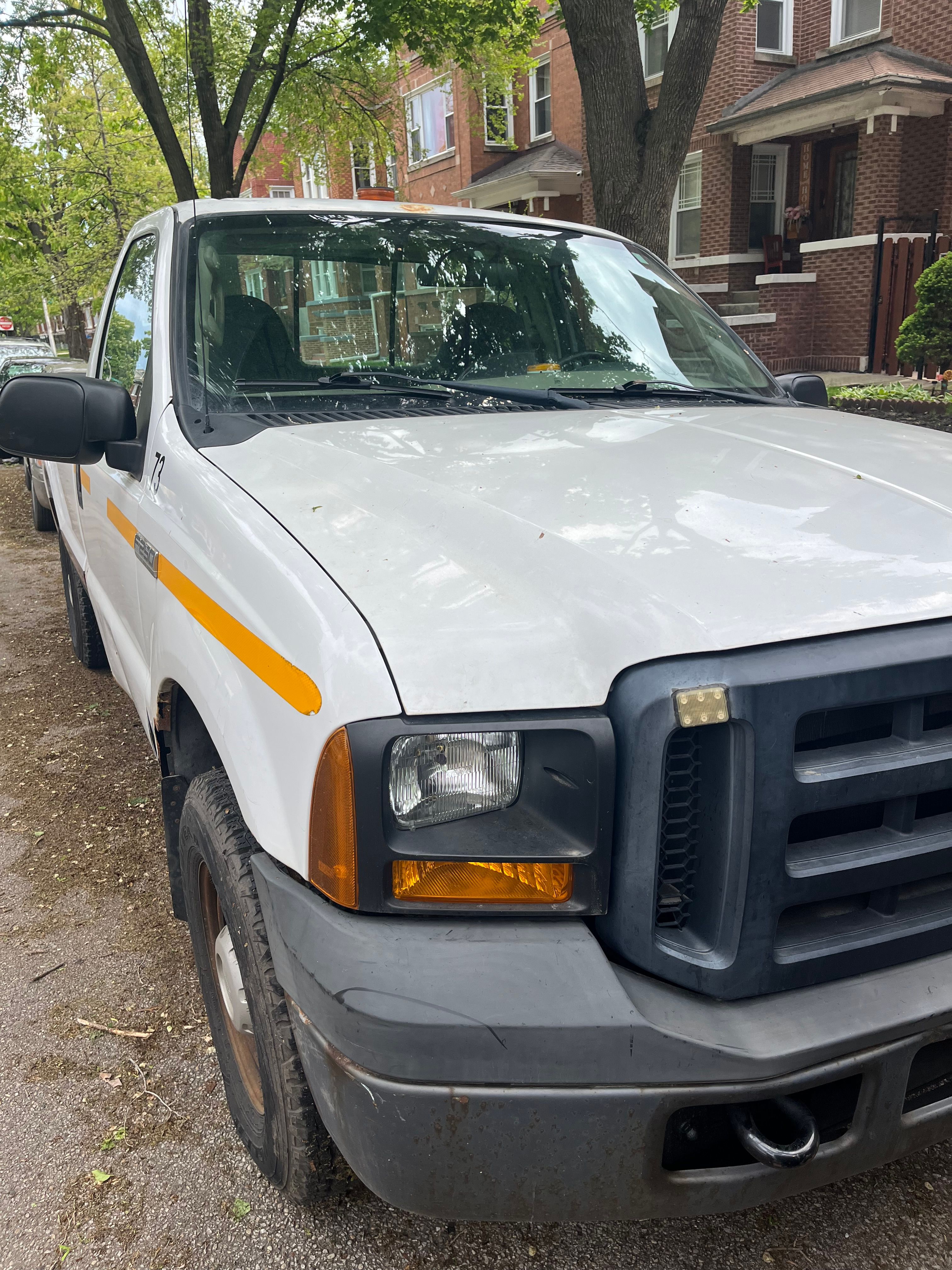 Used 2006 Ford F250 XL RWD image 1