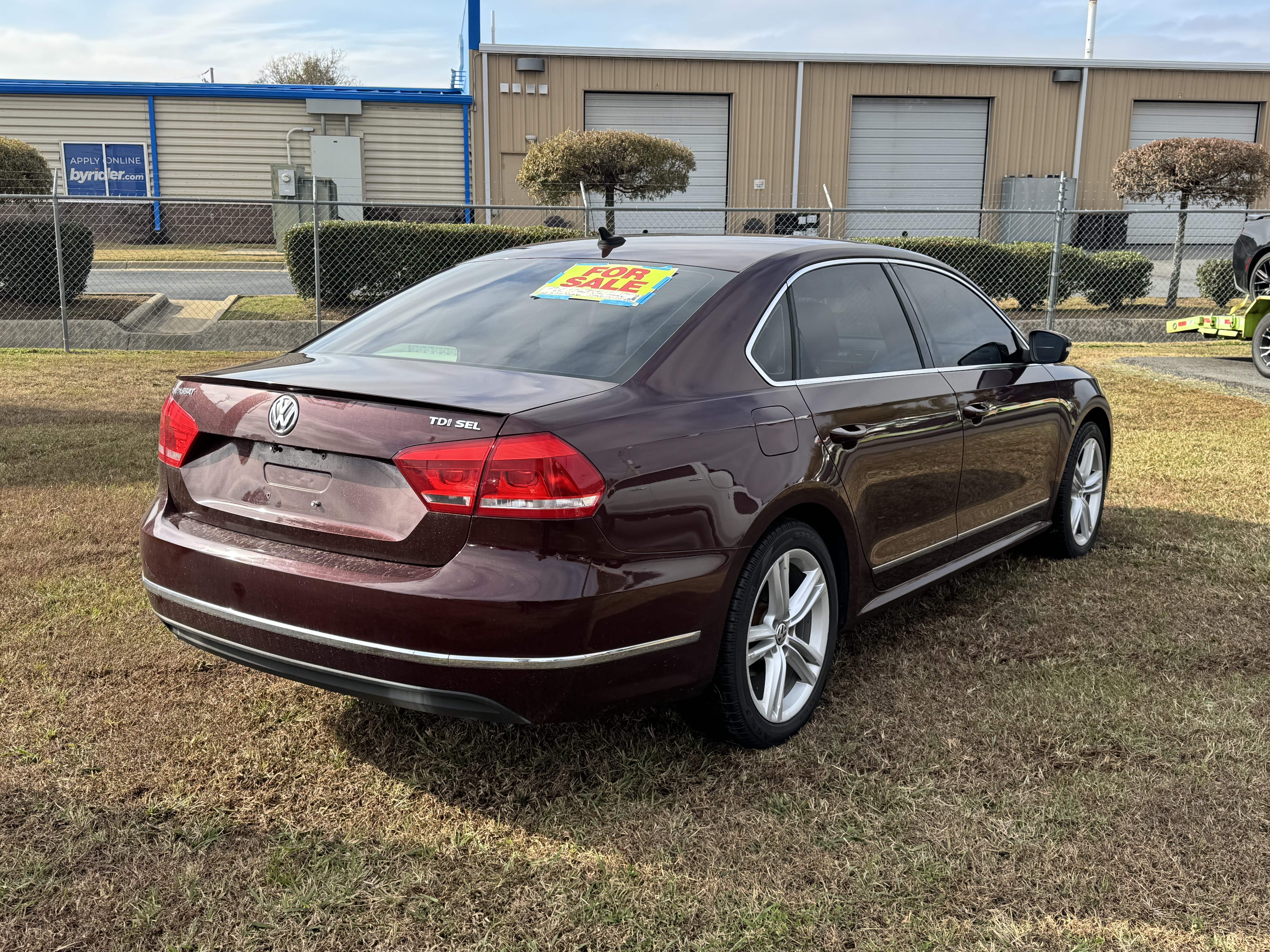Used 2013 Volkswagen Passat TDI SEL Premium FWD image 6