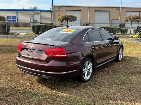 Used 2013 Volkswagen Passat TDI SEL Premium image 6