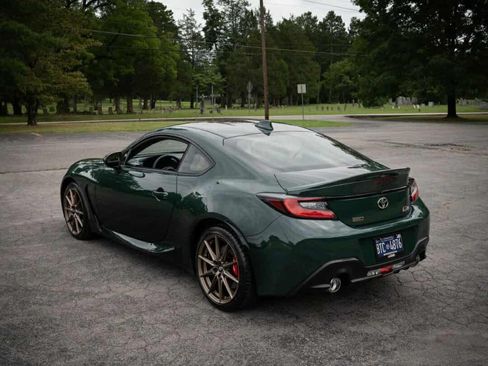 Used 2025 Toyota GR86 Hakone Edition image 2