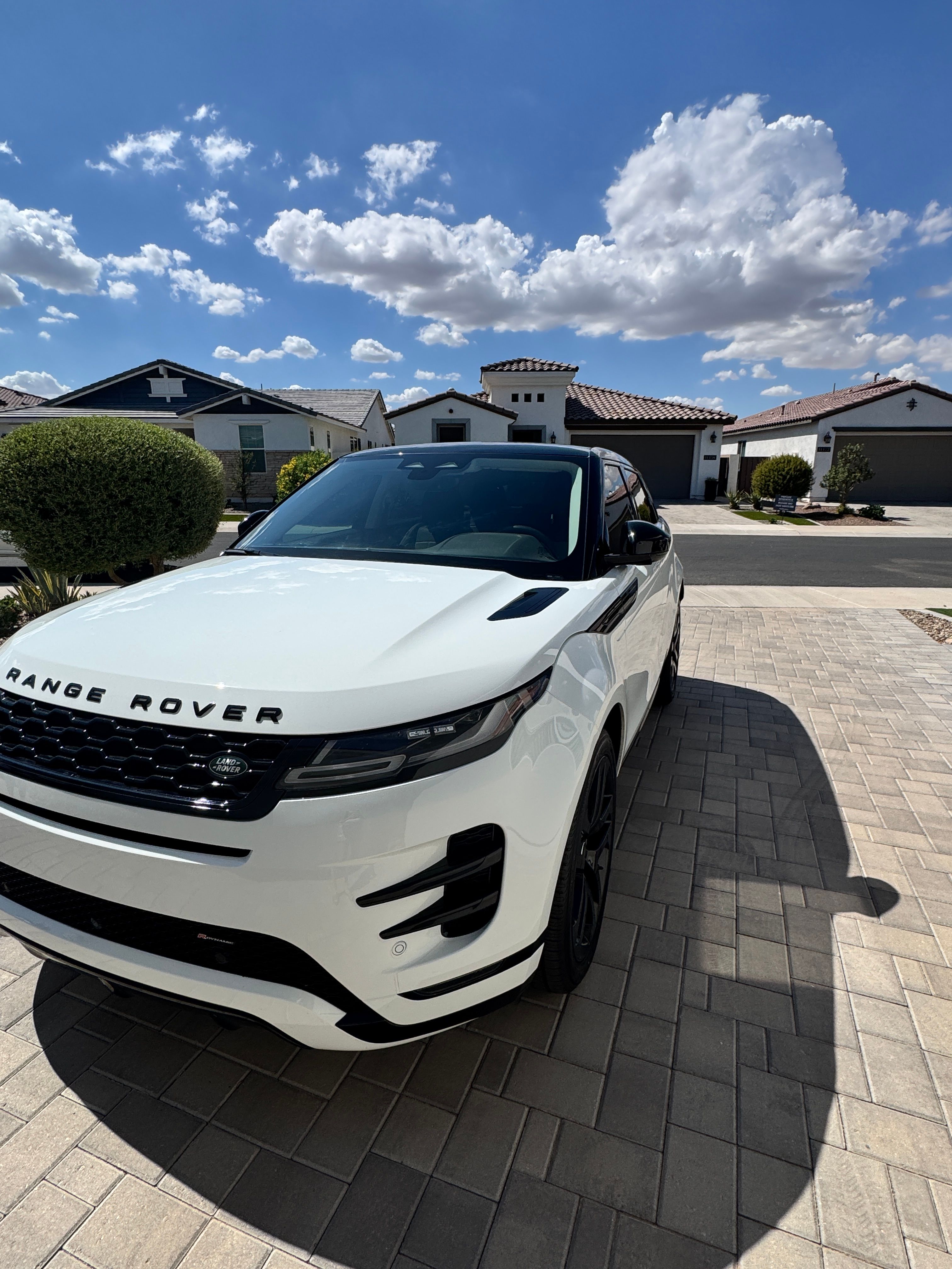 Used 2023 Land Rover Range Rover Evoque R-Dynamic S AWD/4WD image 10