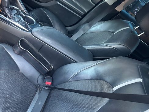 Used 2018 Toyota Camry XSE image 4