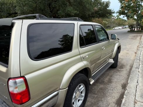 Used 2001 Toyota 4Runner SR5 image 5