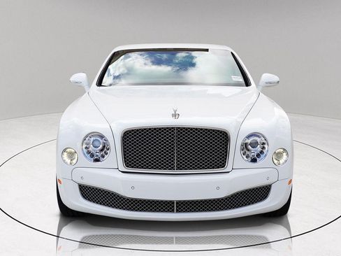 Used 2014 Bentley Mulsanne image 1