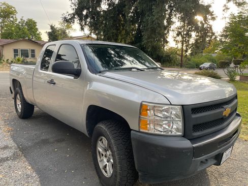 Used 2013 Chevrolet Silverado 1500 W/T image 1