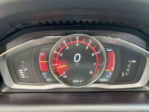 Used 2016 Volvo XC60 T5 Premier w/ Proximity Package image 23