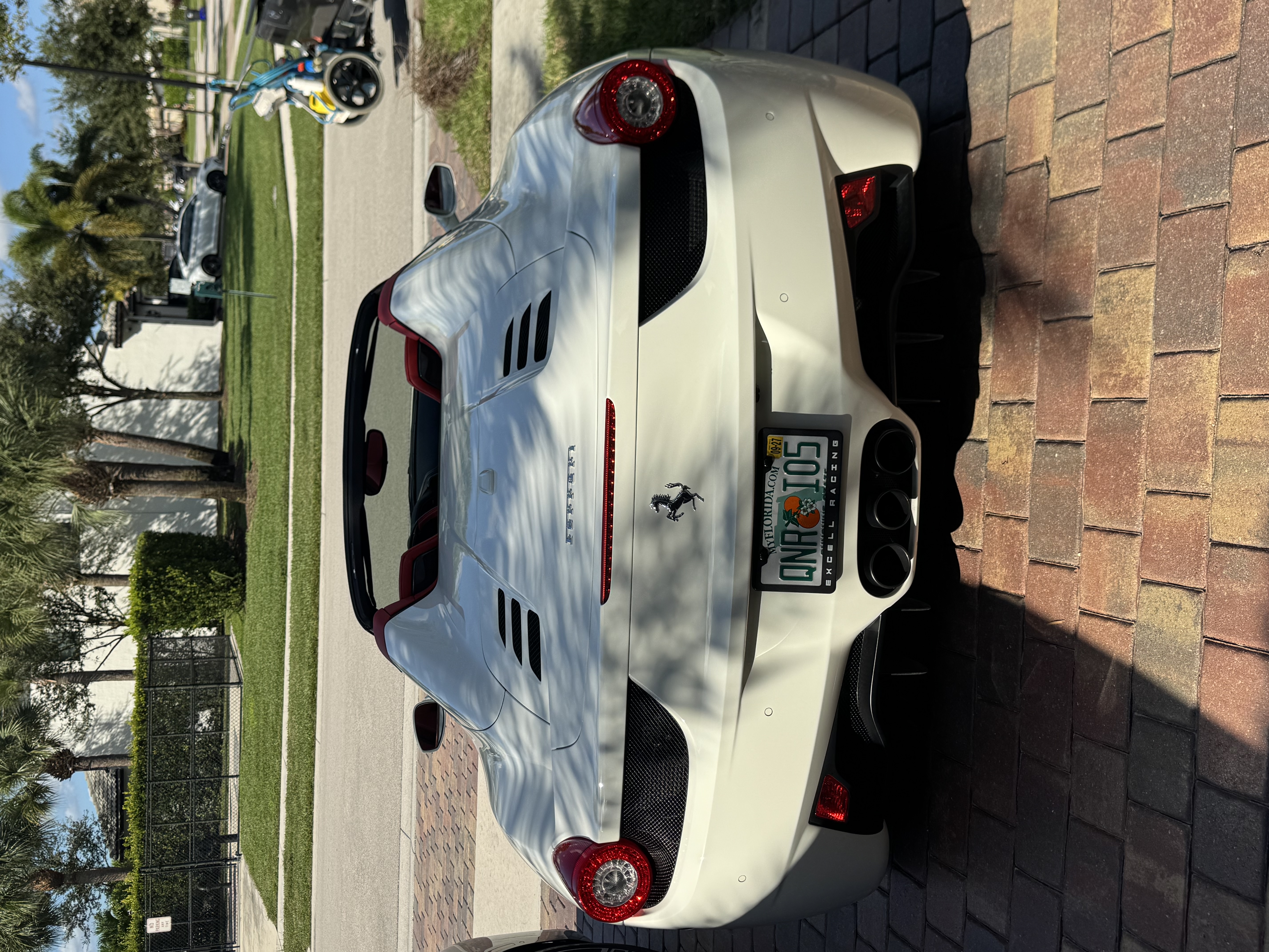 Used 2015 Ferrari 458 Spider RWD image 19